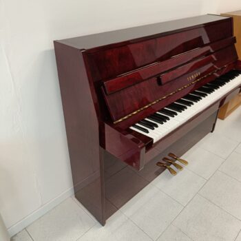 Pianoforte verticale Yamaha C-108