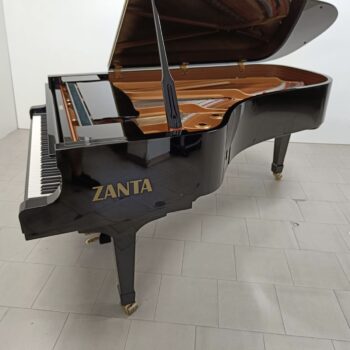 Pianoforte a coda Yamaha C7